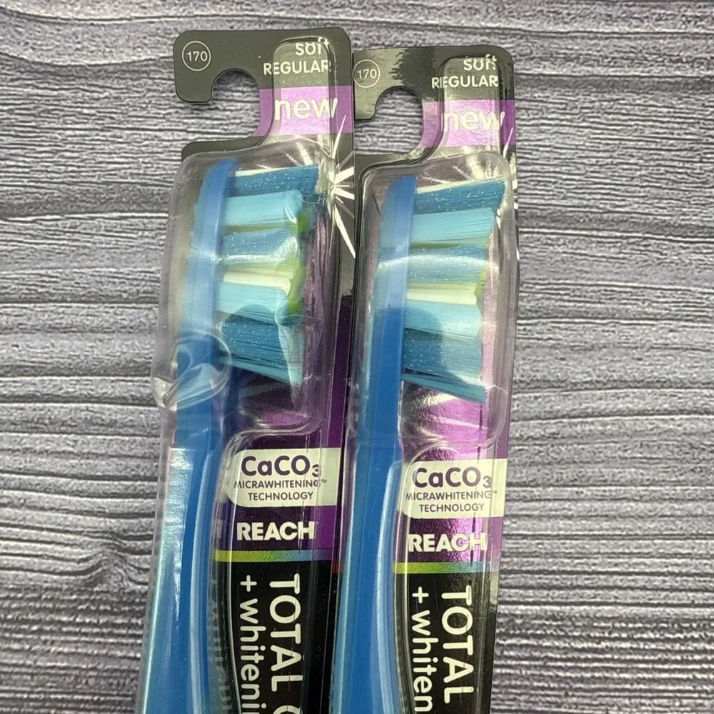 2 Lot REACH Total Care + Whitening Toothbrush Soft Regular VINTAGE (170)